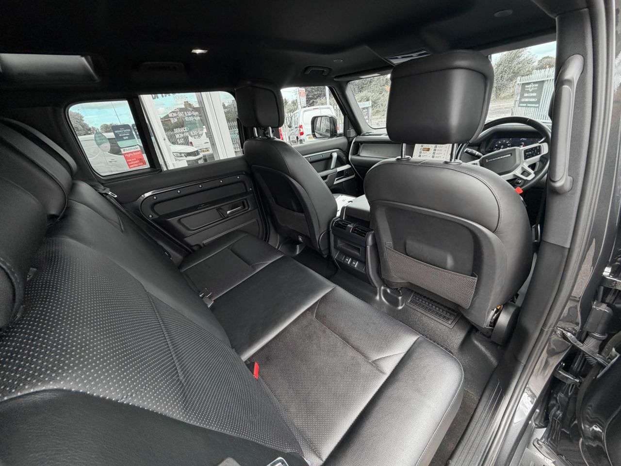 2023 LAND ROVER DEFENDER 110 2023 LAND ROVER DEFENDER 110
