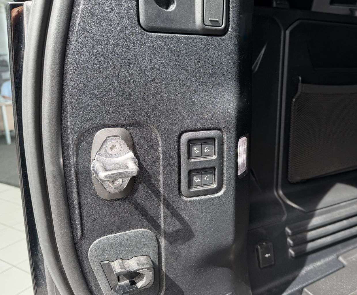 2023 LAND ROVER DEFENDER 110 2023 LAND ROVER DEFENDER 110