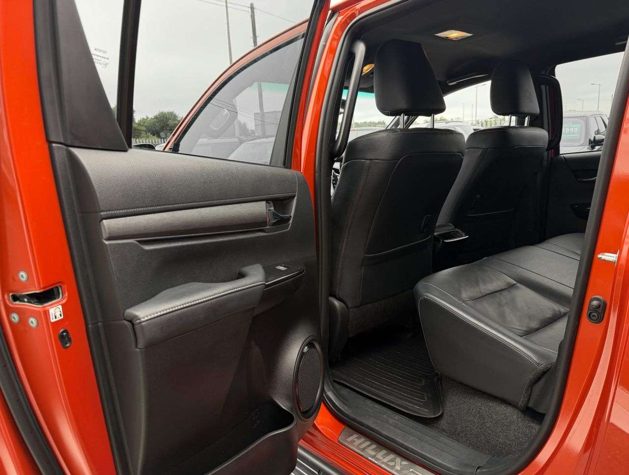 2024 TOYOTA HILUX 2024 TOYOTA HILUX