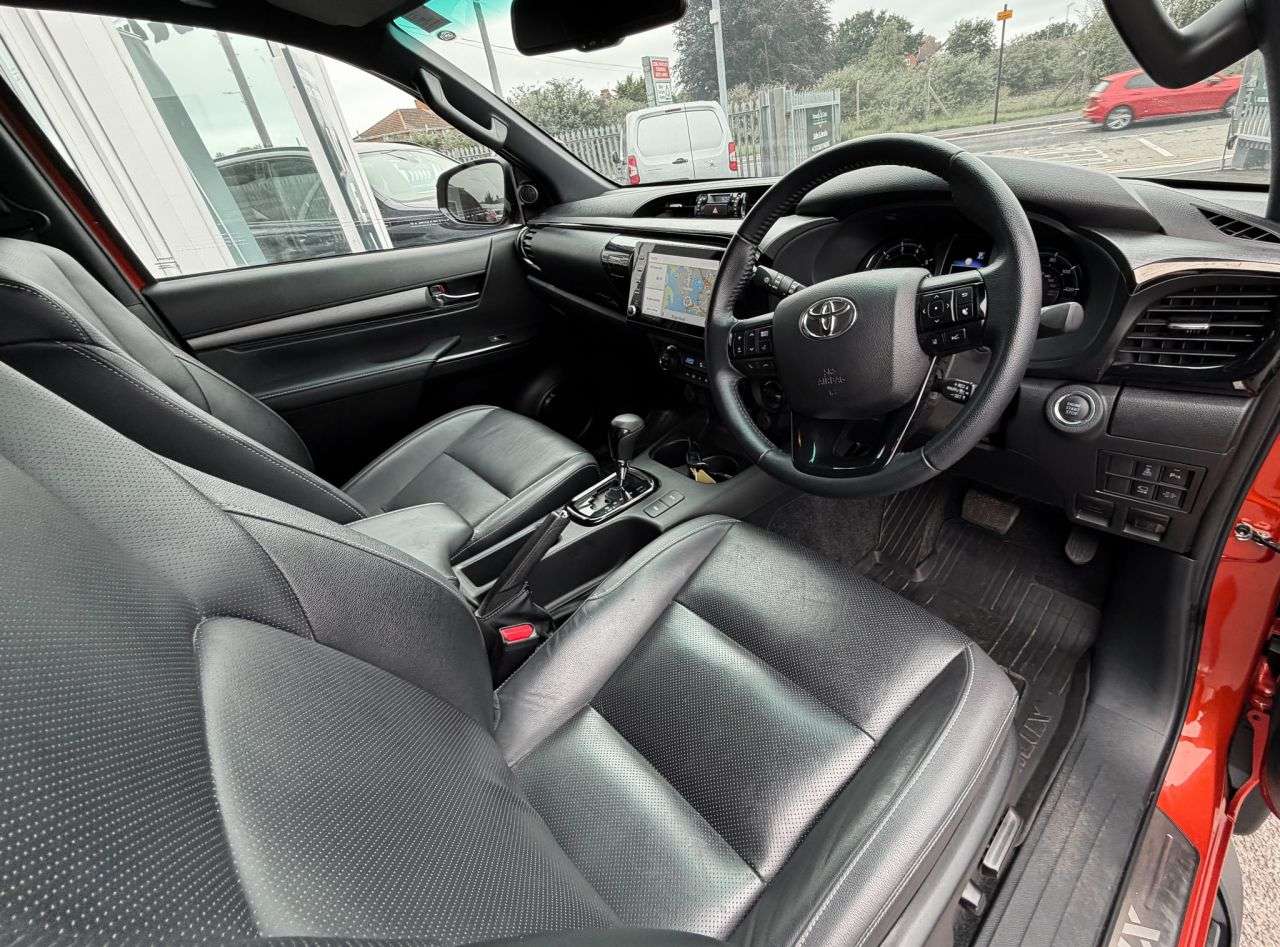 2024 TOYOTA HILUX 2024 TOYOTA HILUX