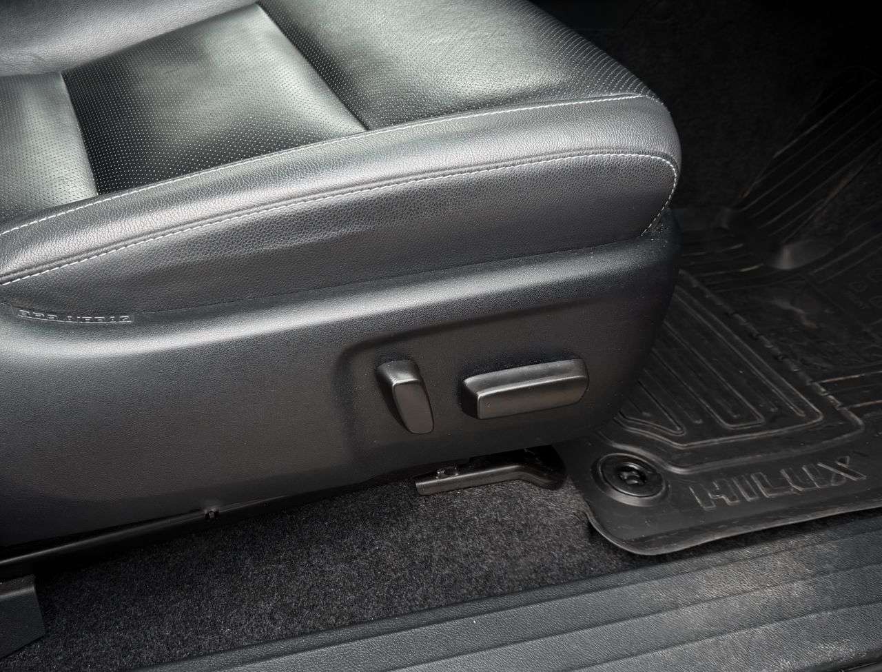 2024 TOYOTA HILUX 2024 TOYOTA HILUX