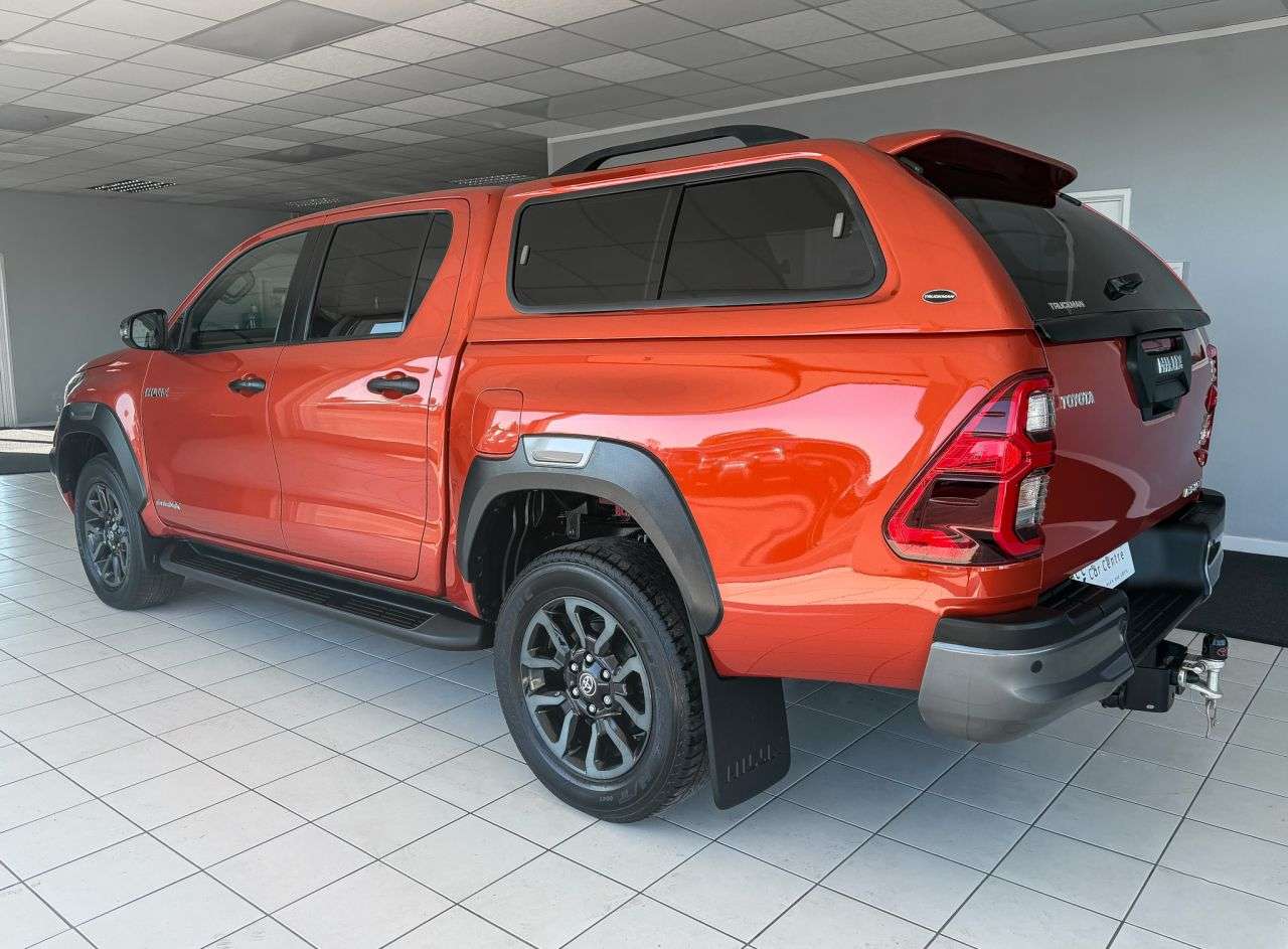 A 2024 TOYOTA HILUX 2.8 D-4D Invincible X DCB NO VAT Auto 4WD (204 ps) NO VAT FULL TOYOTA SERVI A 2024 TOYOTA HILUX 2.8 D-4D Invincible X DCB NO VAT Auto 4WD (204 ps) NO VAT FULL TOYOTA SERVI