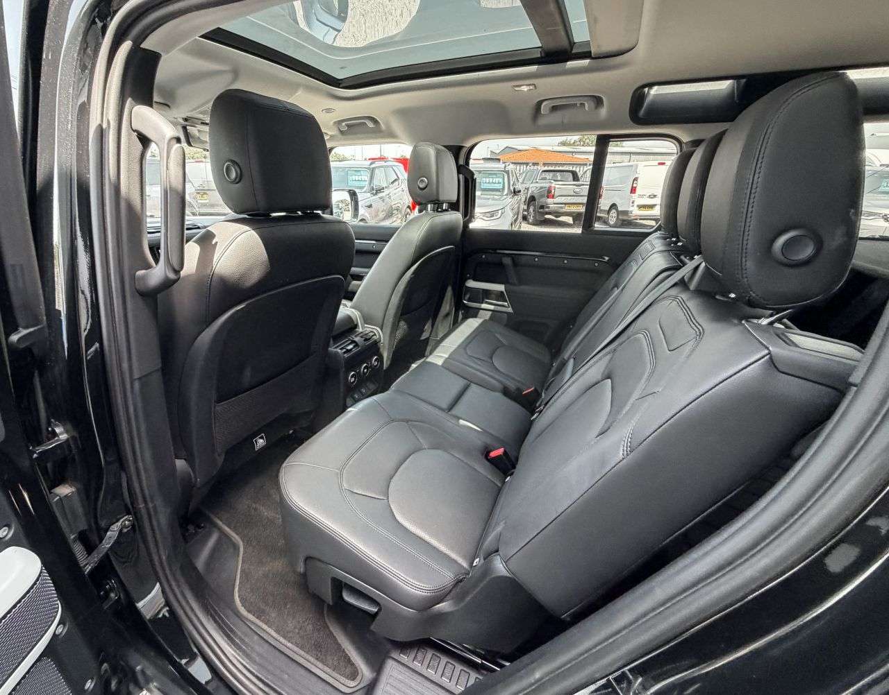 2022 LAND ROVER DEFENDER 110 2022 LAND ROVER DEFENDER 110