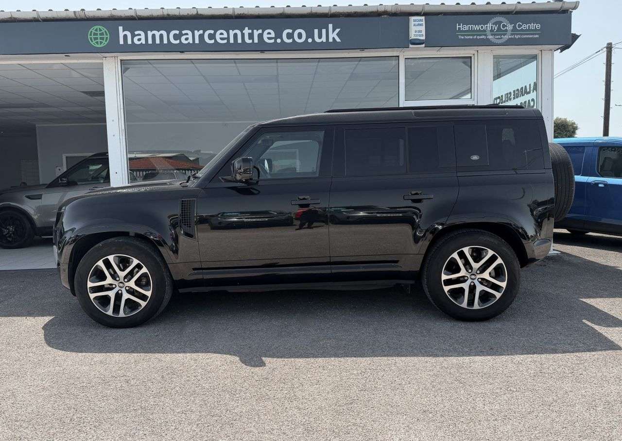 2022 LAND ROVER DEFENDER 110 2022 LAND ROVER DEFENDER 110