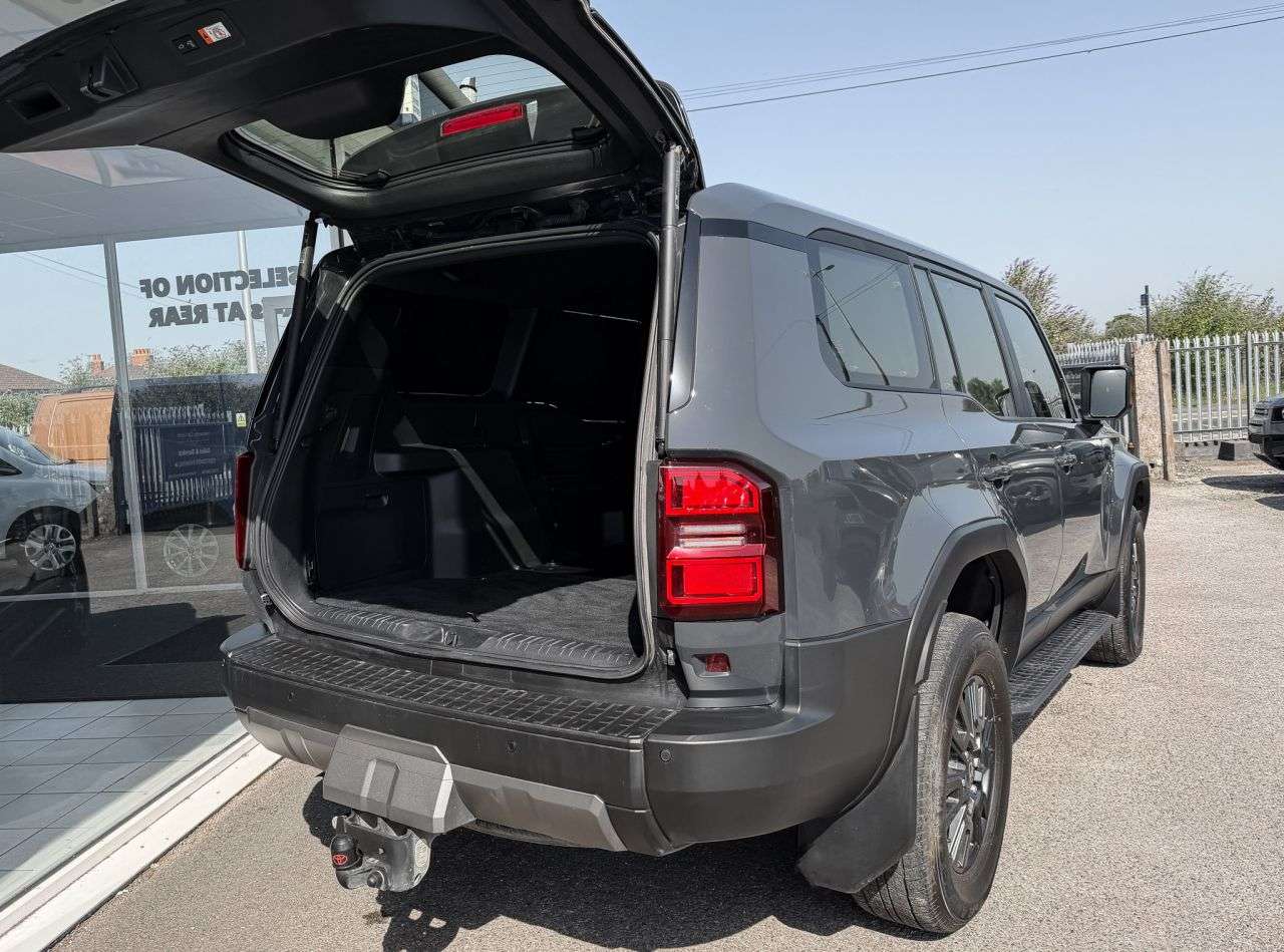 2025 TOYOTA LAND CRUISER 2025 TOYOTA LAND CRUISER