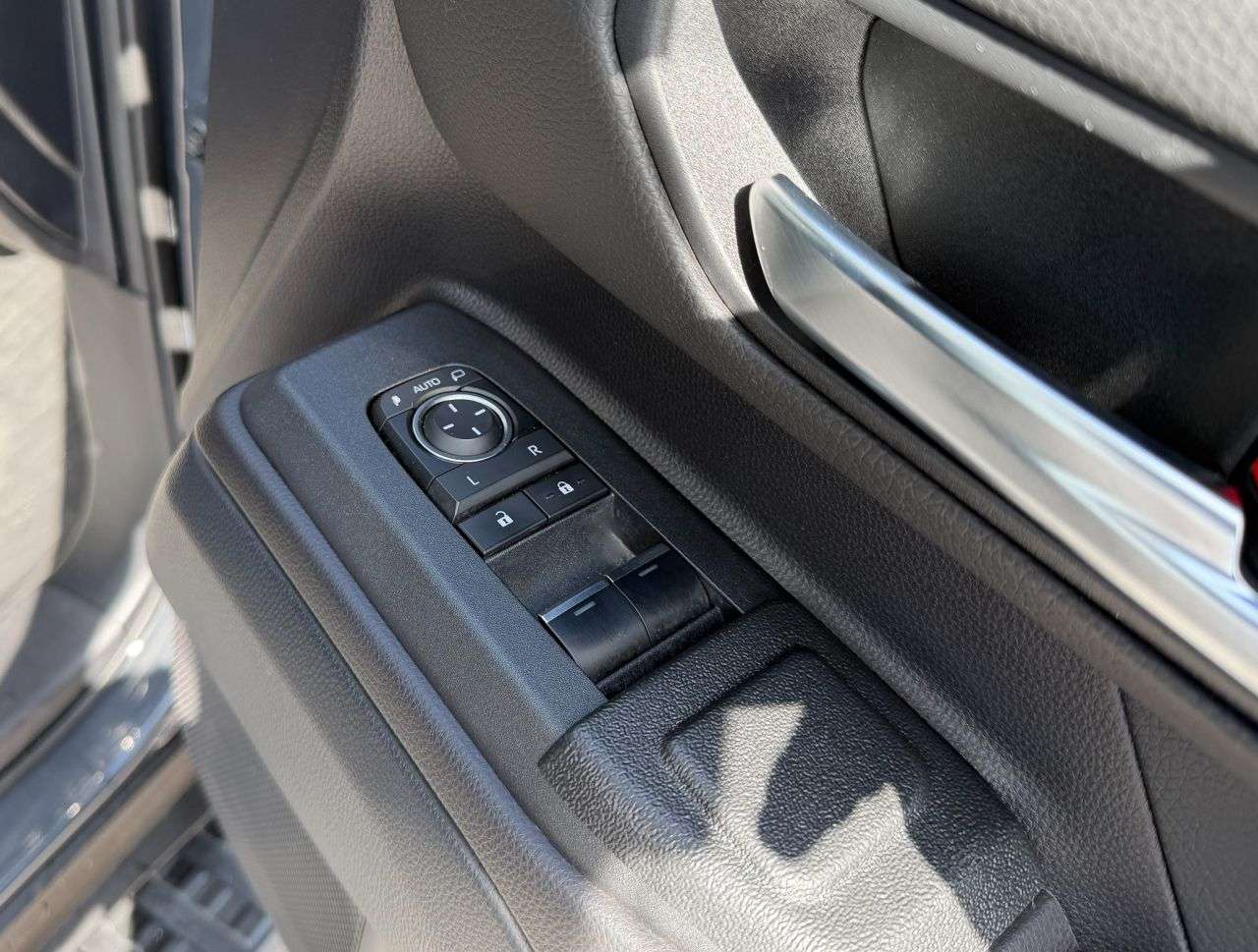 2025 TOYOTA LAND CRUISER 2025 TOYOTA LAND CRUISER