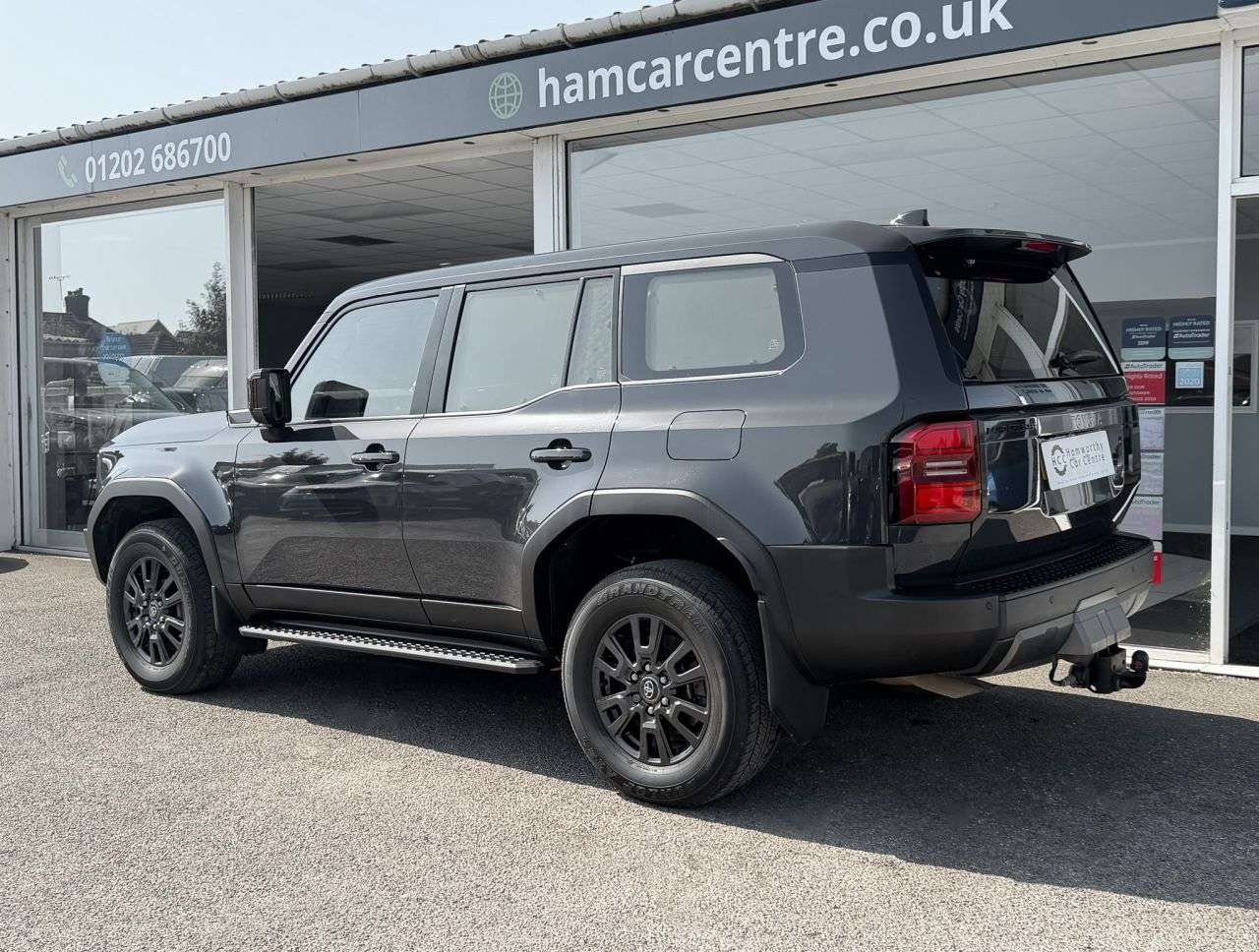 A 2025 TOYOTA LAND CRUISER 2.8D COMMERCIAL 4WD Auto (204 ps) ADAPTIVE CRUISE+REAR TOW BAR A 2025 TOYOTA LAND CRUISER 2.8D COMMERCIAL 4WD Auto (204 ps) ADAPTIVE CRUISE+REAR TOW BAR
