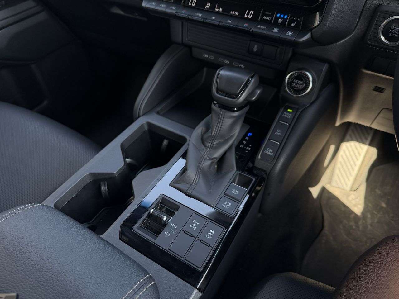 2025 TOYOTA LAND CRUISER 2025 TOYOTA LAND CRUISER