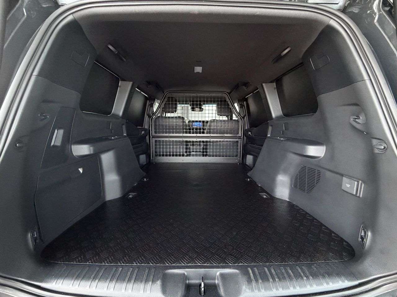 A 2025 TOYOTA LAND CRUISER 2.8D COMMERCIAL 4WD Auto (204 ps) ADAPTIVE CRUISE+REAR TOW BAR A 2025 TOYOTA LAND CRUISER 2.8D COMMERCIAL 4WD Auto (204 ps) ADAPTIVE CRUISE+REAR TOW BAR