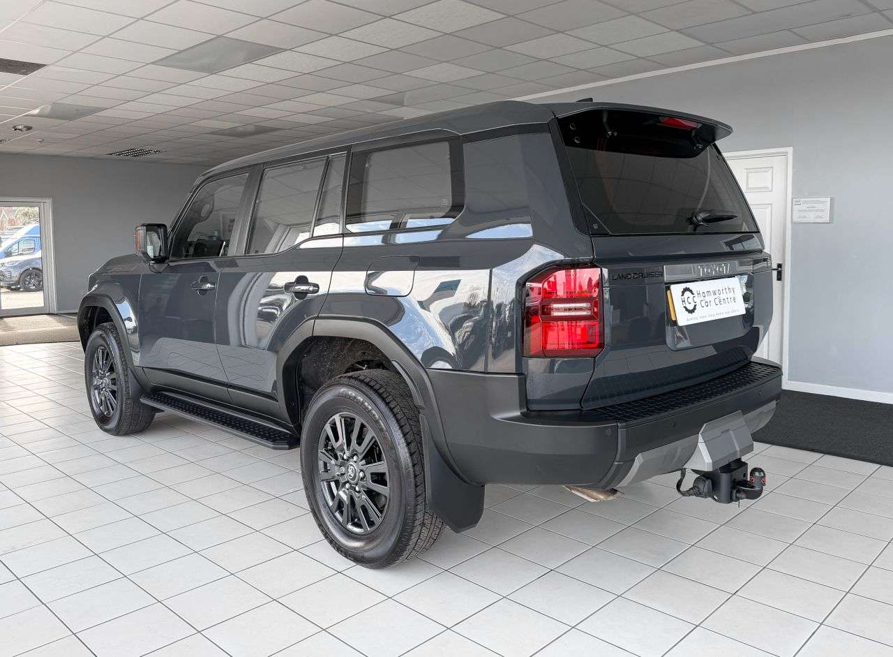 A 2025 TOYOTA LAND CRUISER 2.8D COMMERCIAL 4WD Auto (204 ps) ADAPTIVE CRUISE+REAR TOW BAR A 2025 TOYOTA LAND CRUISER 2.8D COMMERCIAL 4WD Auto (204 ps) ADAPTIVE CRUISE+REAR TOW BAR
