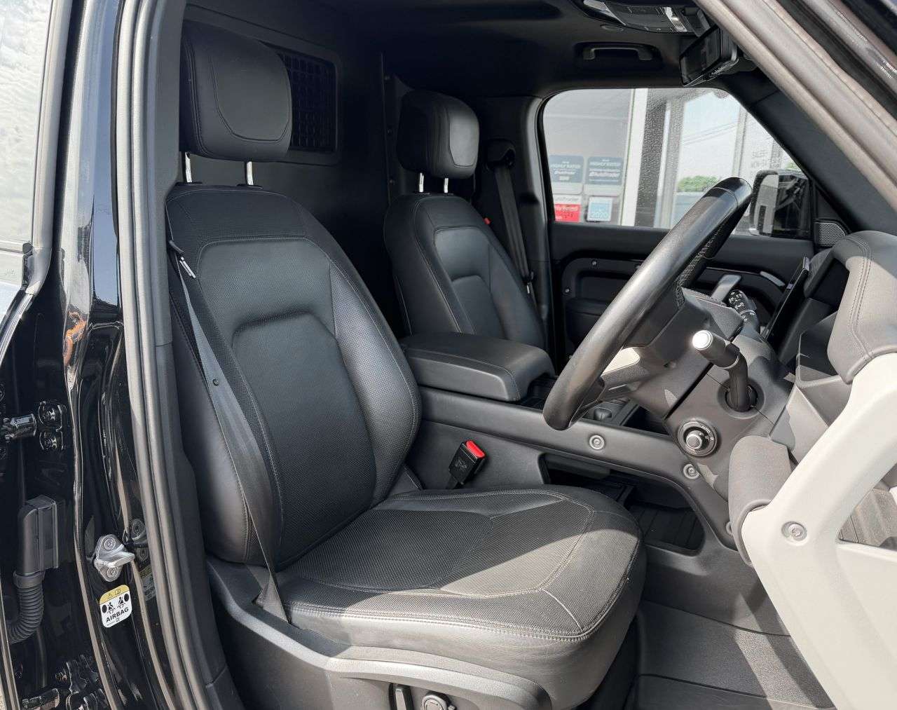 2023 LAND ROVER DEFENDER 110 2023 LAND ROVER DEFENDER 110