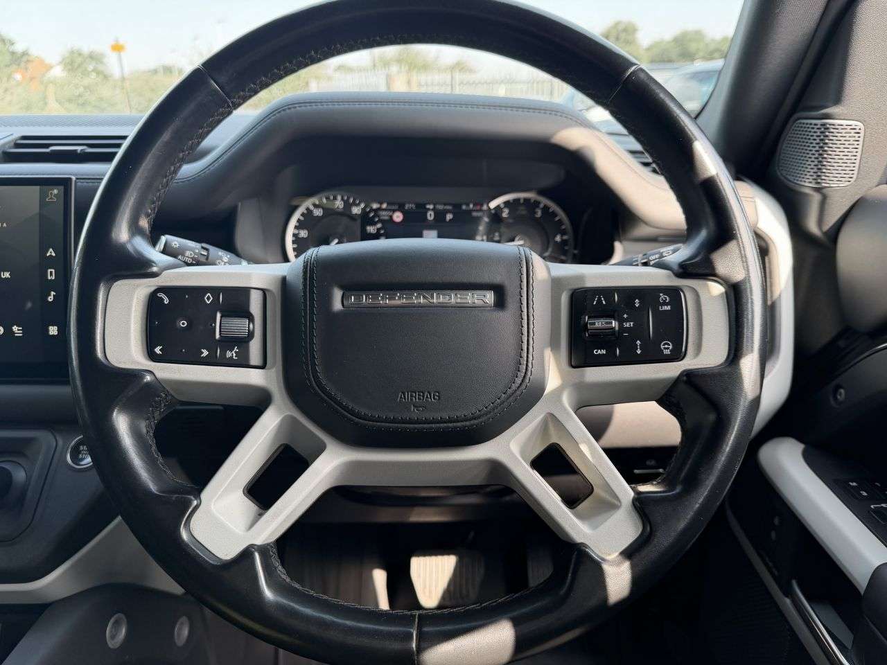 2023 LAND ROVER DEFENDER 110 2023 LAND ROVER DEFENDER 110