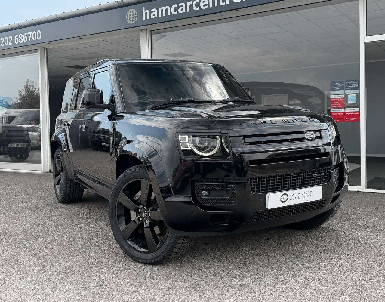 A 2023 LAND ROVER DEFENDER 110 3.0 D300 MHEV X-Dynamic HSE Hard Top SUV TWIN SPEED BOX+360 CAM+CLEARSIGHT A 2023 LAND ROVER DEFENDER 110 3.0 D300 MHEV X-Dynamic HSE Hard Top SUV TWIN SPEED BOX+360 CAM+CLEARSIGHT