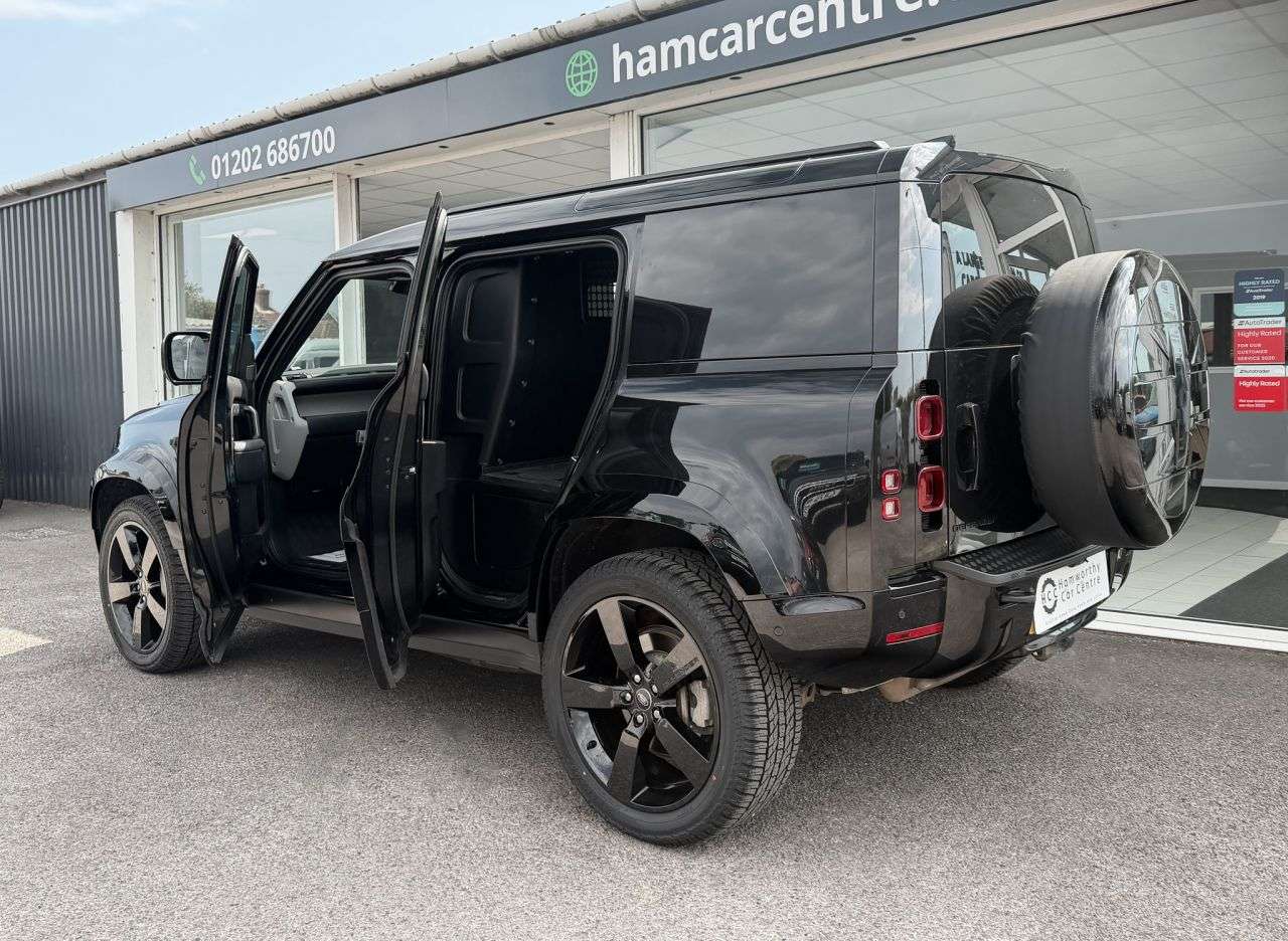 2023 LAND ROVER DEFENDER 110 2023 LAND ROVER DEFENDER 110