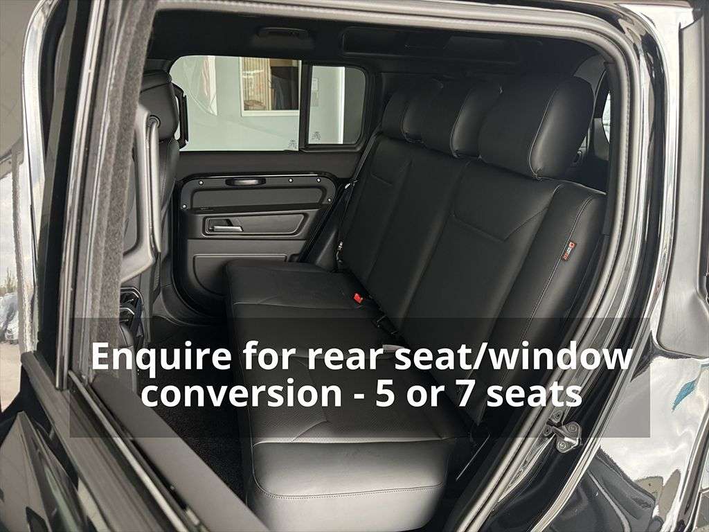 A 2023 LAND ROVER DEFENDER 110 3.0 D300 MHEV X-Dynamic HSE Hard Top SUV TWIN SPEED BOX+360 CAM+CLEARSIGHT A 2023 LAND ROVER DEFENDER 110 3.0 D300 MHEV X-Dynamic HSE Hard Top SUV TWIN SPEED BOX+360 CAM+CLEARSIGHT