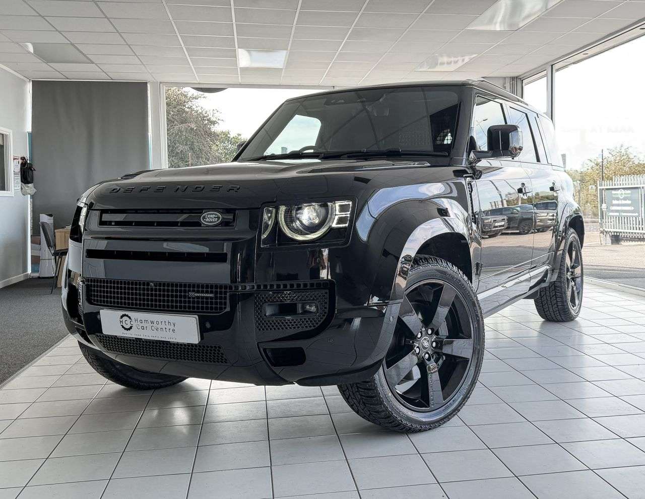 A 2023 LAND ROVER DEFENDER 110 3.0 D300 MHEV X-Dynamic HSE Hard Top SUV TWIN SPEED BOX+360 CAM+CLEARSIGHT A 2023 LAND ROVER DEFENDER 110 3.0 D300 MHEV X-Dynamic HSE Hard Top SUV TWIN SPEED BOX+360 CAM+CLEARSIGHT