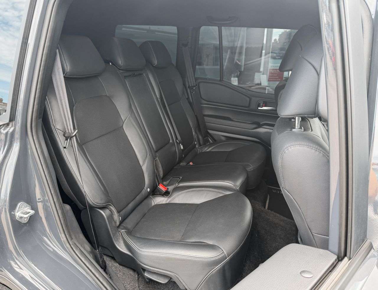 2025 TOYOTA LAND CRUISER 2025 TOYOTA LAND CRUISER