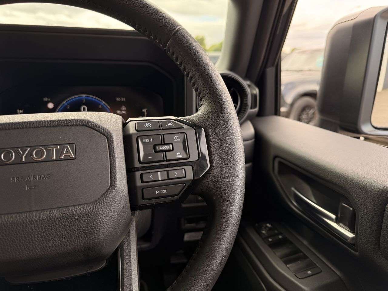 2025 TOYOTA LAND CRUISER 2025 TOYOTA LAND CRUISER