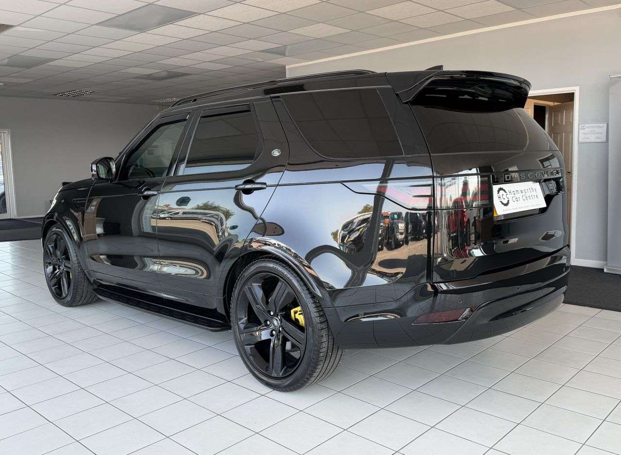 A 2024 LAND ROVER DISCOVERY 3.0 D300 5 SEATS Dynamic HSE SUV 5dr Diesel Auto 4WD Euro 6 (s/s) (300 ps) A 2024 LAND ROVER DISCOVERY 3.0 D300 5 SEATS Dynamic HSE SUV 5dr Diesel Auto 4WD Euro 6 (s/s) (300 ps)