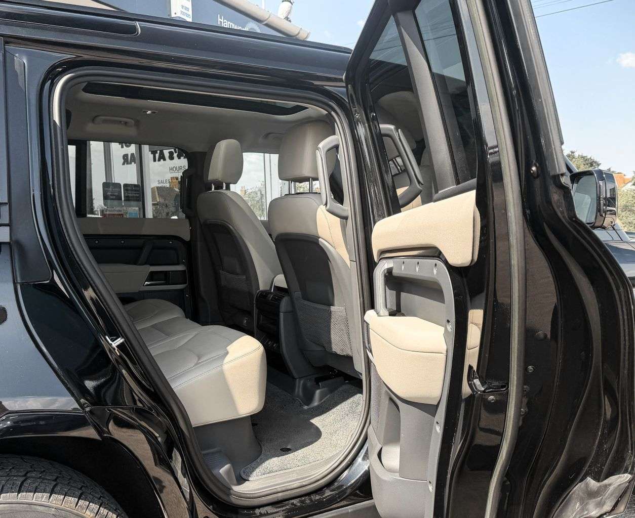 2022 LAND ROVER DEFENDER 110 2022 LAND ROVER DEFENDER 110