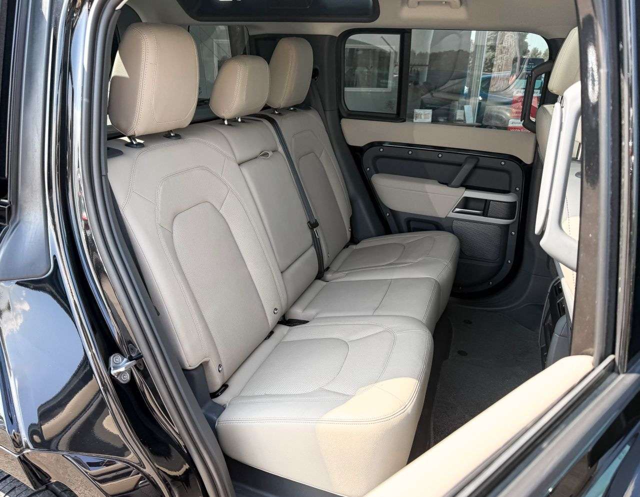 2022 LAND ROVER DEFENDER 110 2022 LAND ROVER DEFENDER 110