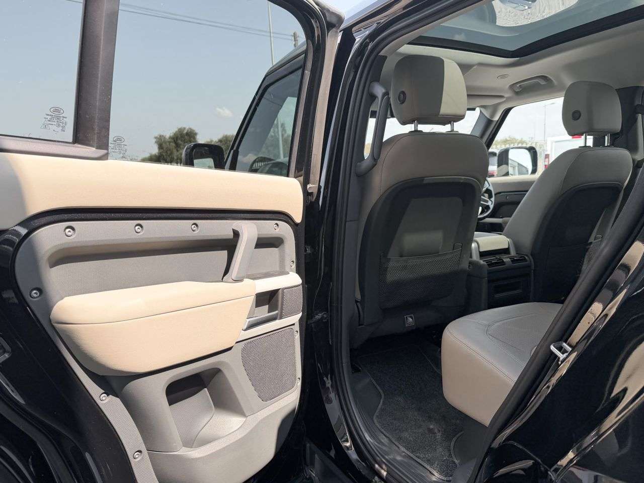 2022 LAND ROVER DEFENDER 110 2022 LAND ROVER DEFENDER 110