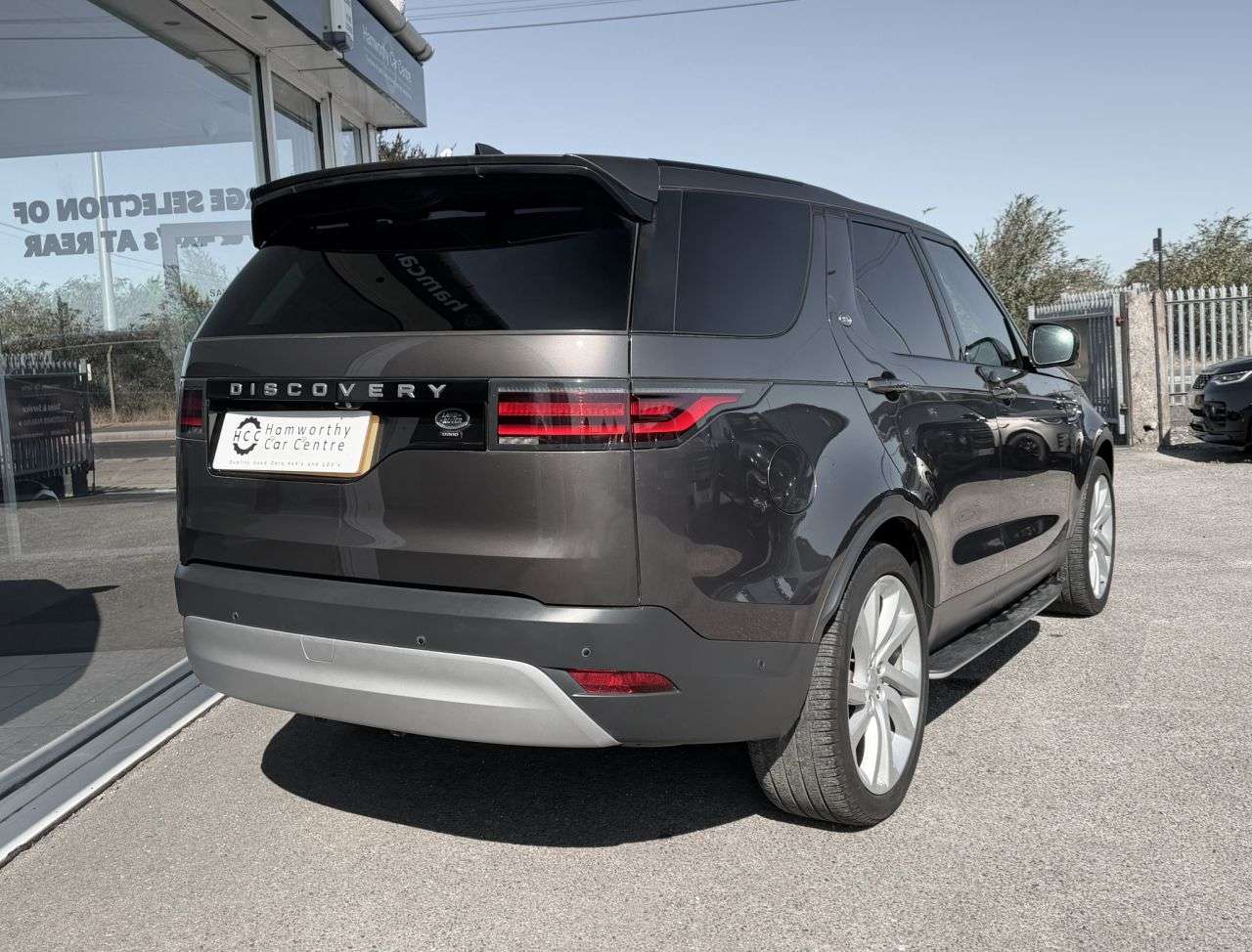 A 2021 LAND ROVER DISCOVERY 3.0 D300 MHEV HSE SUV 5dr Diesel Auto 4WD Euro 6 (s/s) (300 ps) 5 SEAT CONV A 2021 LAND ROVER DISCOVERY 3.0 D300 MHEV HSE SUV 5dr Diesel Auto 4WD Euro 6 (s/s) (300 ps) 5 SEAT CONV