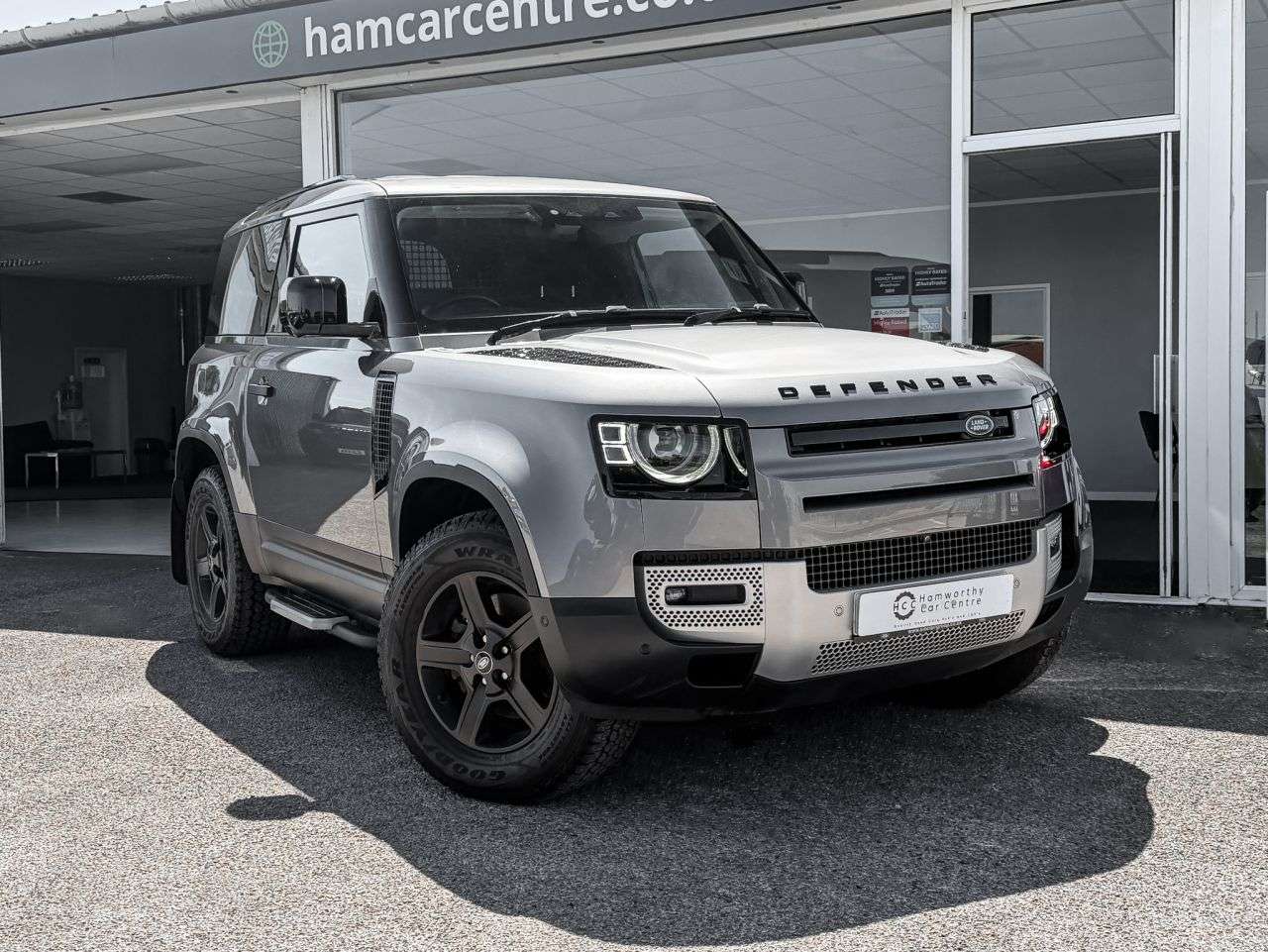 A 2021 LAND ROVER DEFENDER 90 3.0 MHEV Hard Top SUV 3dr Diesel Auto 4WD SWB Euro 6 (s/s) (200 ps) WADE+ S A 2021 LAND ROVER DEFENDER 90 3.0 MHEV Hard Top SUV 3dr Diesel Auto 4WD SWB Euro 6 (s/s) (200 ps) WADE+ S