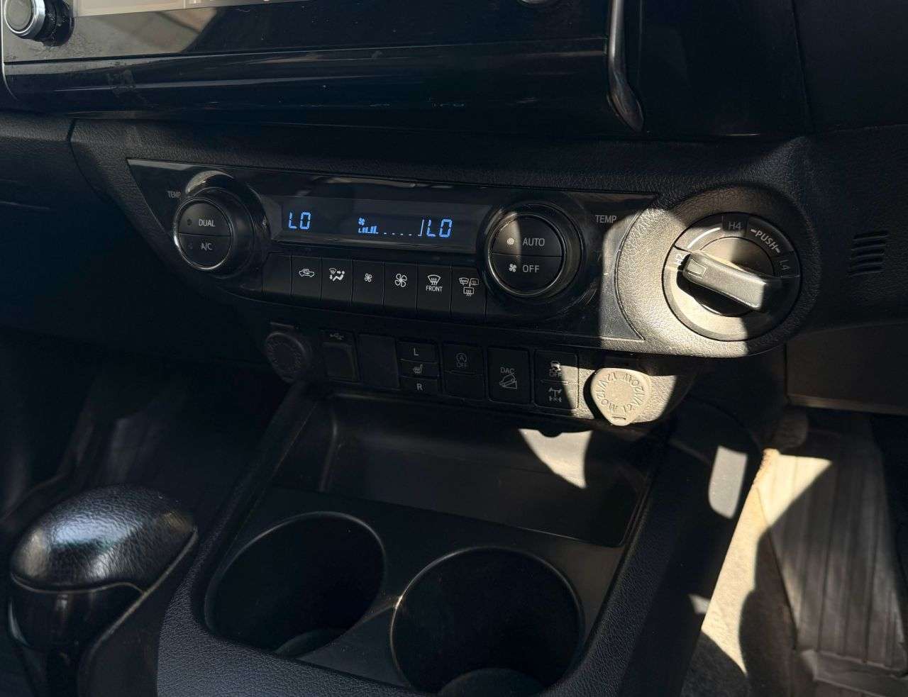 2023 TOYOTA HILUX 2023 TOYOTA HILUX