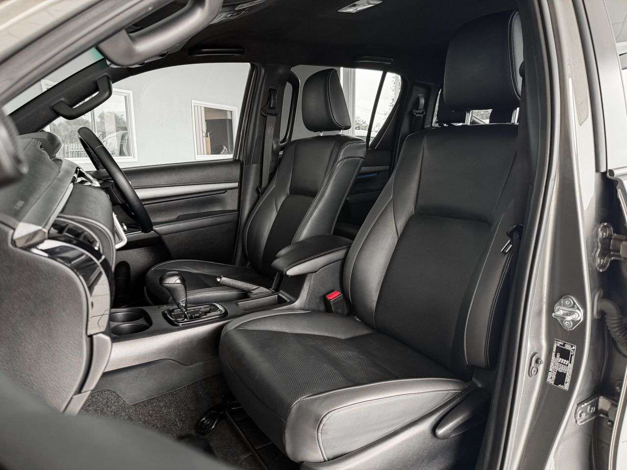 2023 TOYOTA HILUX 2023 TOYOTA HILUX