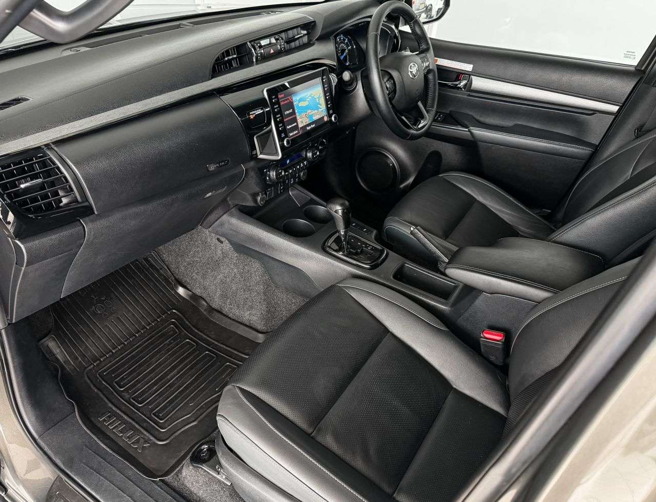 2023 TOYOTA HILUX 2023 TOYOTA HILUX