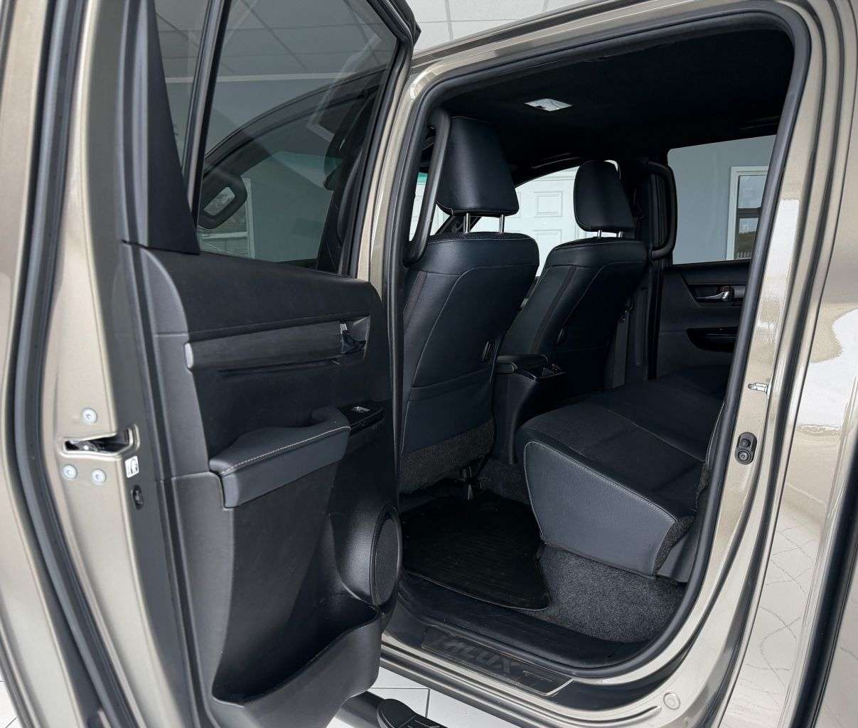 2023 TOYOTA HILUX 2023 TOYOTA HILUX