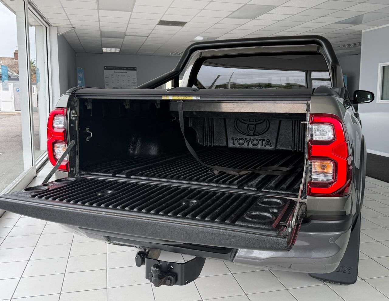 2023 TOYOTA HILUX 2023 TOYOTA HILUX