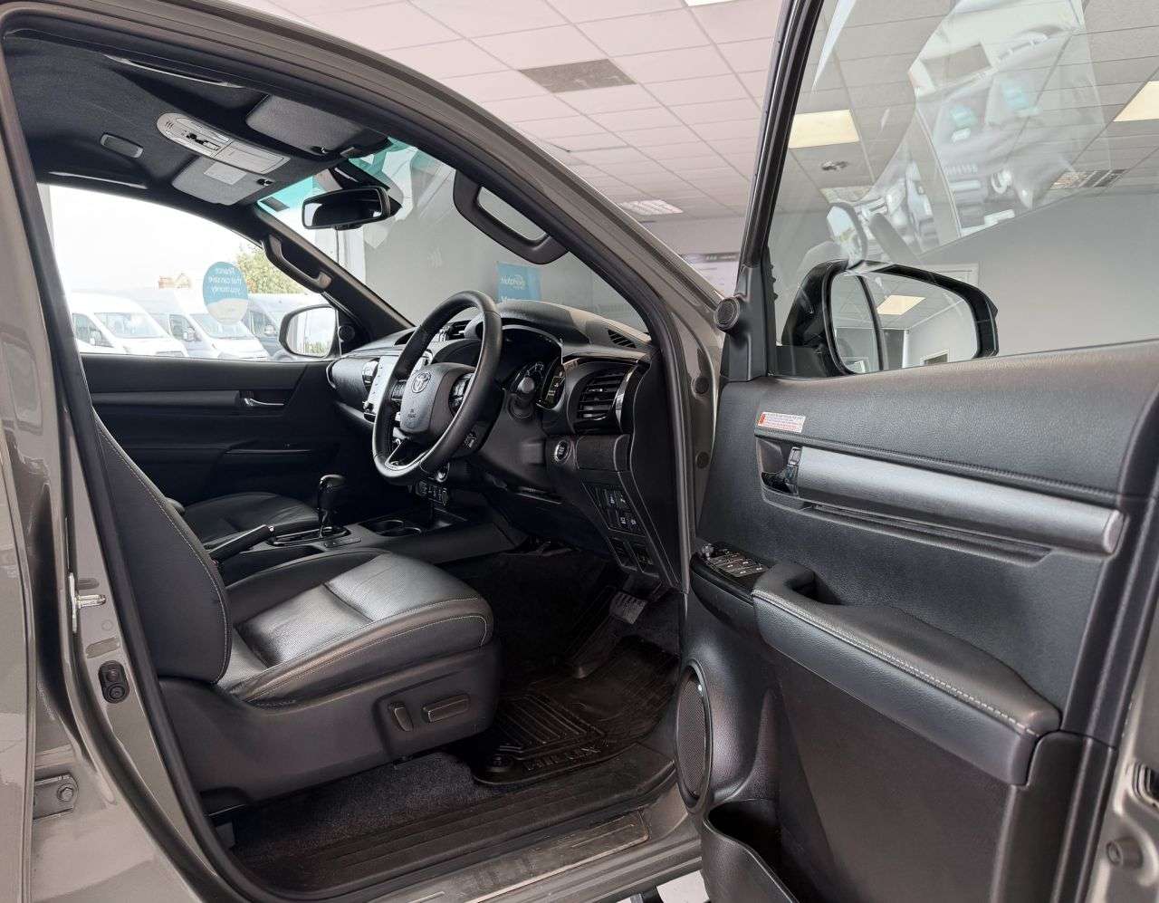 2023 TOYOTA HILUX 2023 TOYOTA HILUX