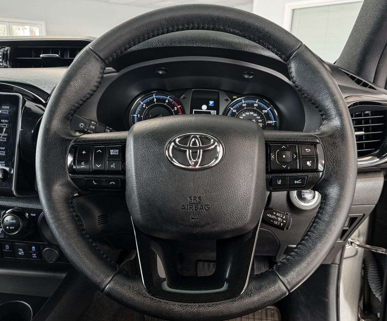 2023 TOYOTA HILUX 2023 TOYOTA HILUX