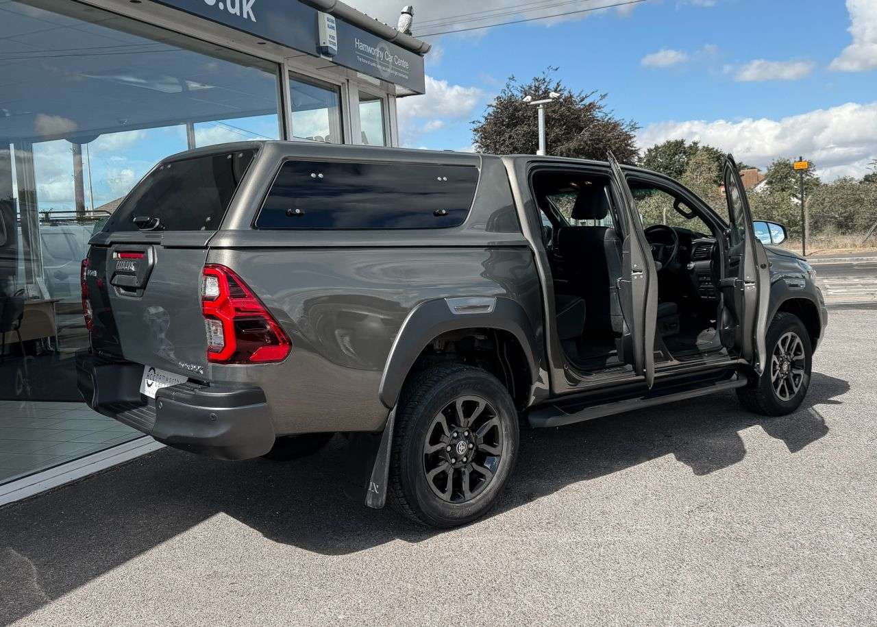 2023 TOYOTA HILUX 2023 TOYOTA HILUX