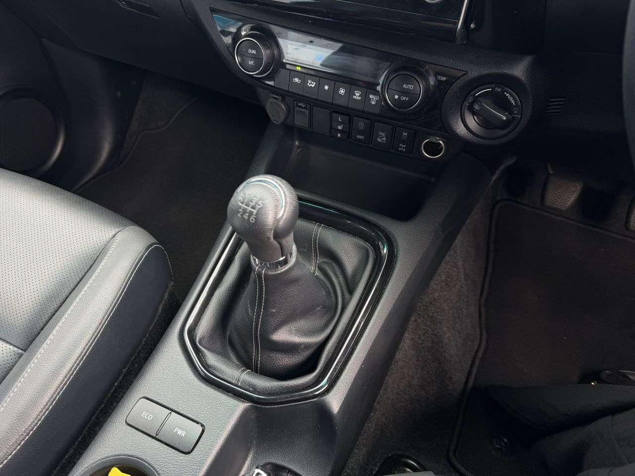 2023 TOYOTA HILUX 2023 TOYOTA HILUX