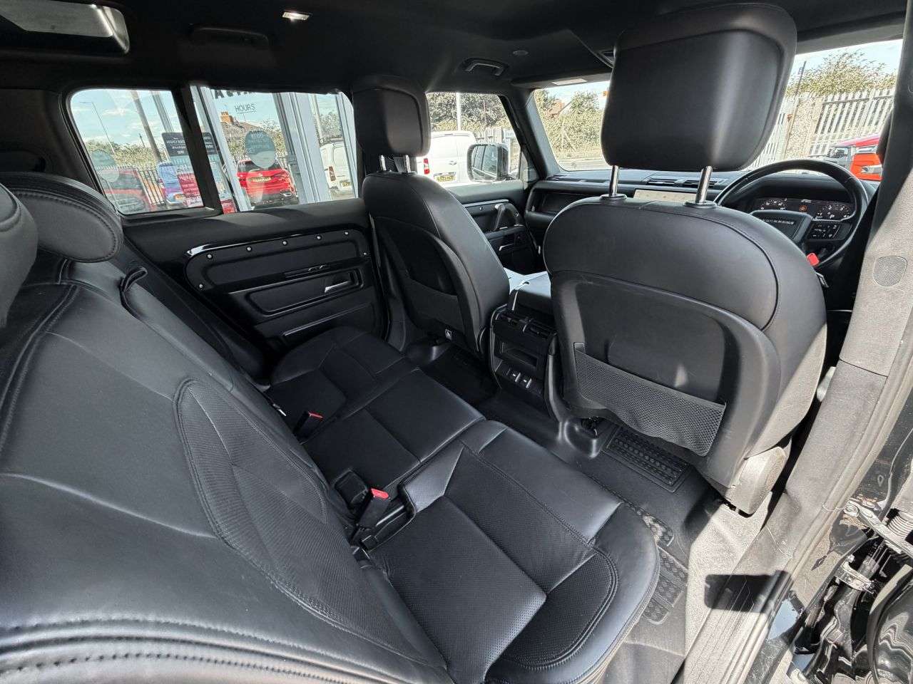 2023 LAND ROVER DEFENDER 110 2023 LAND ROVER DEFENDER 110