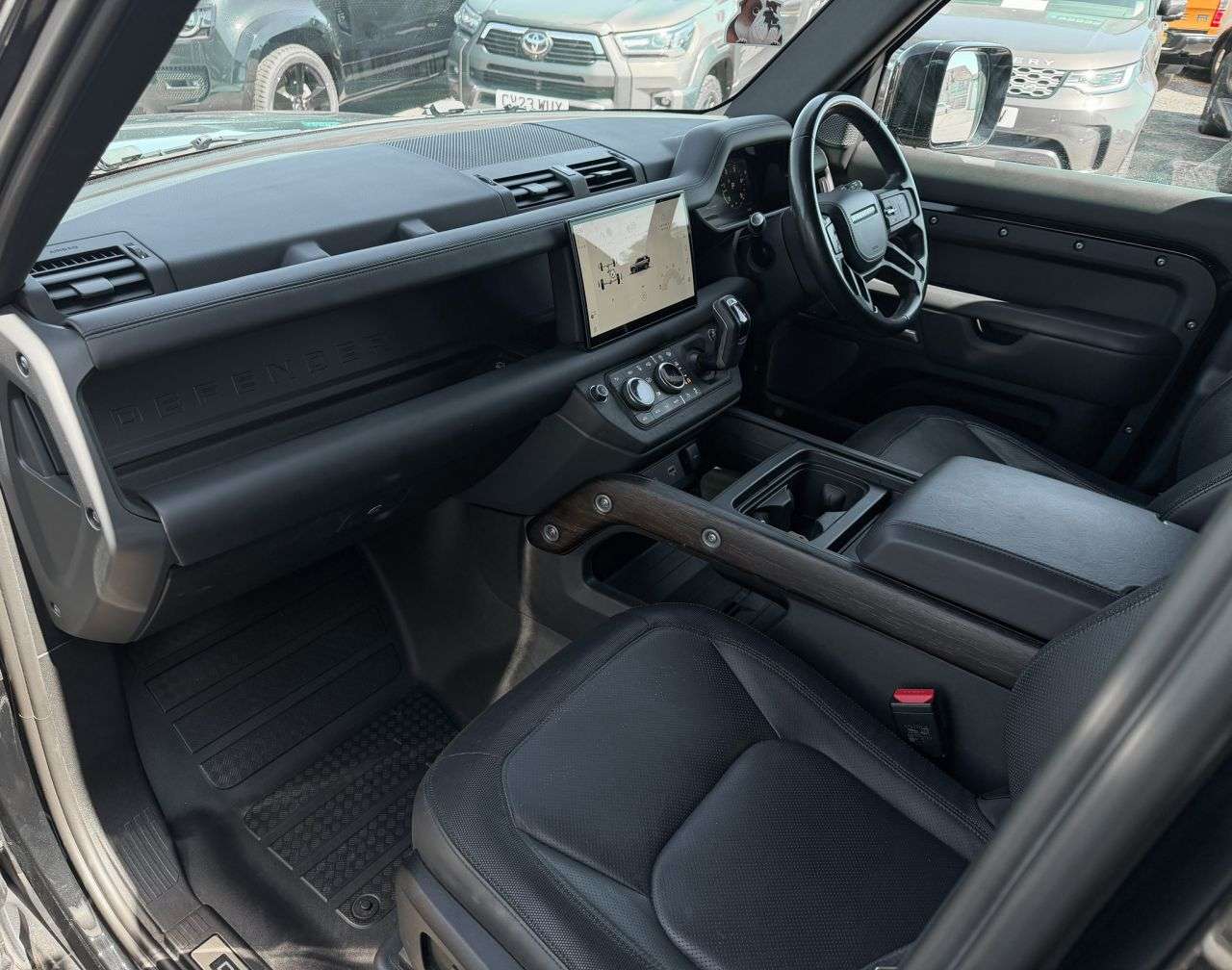 2023 LAND ROVER DEFENDER 110 2023 LAND ROVER DEFENDER 110