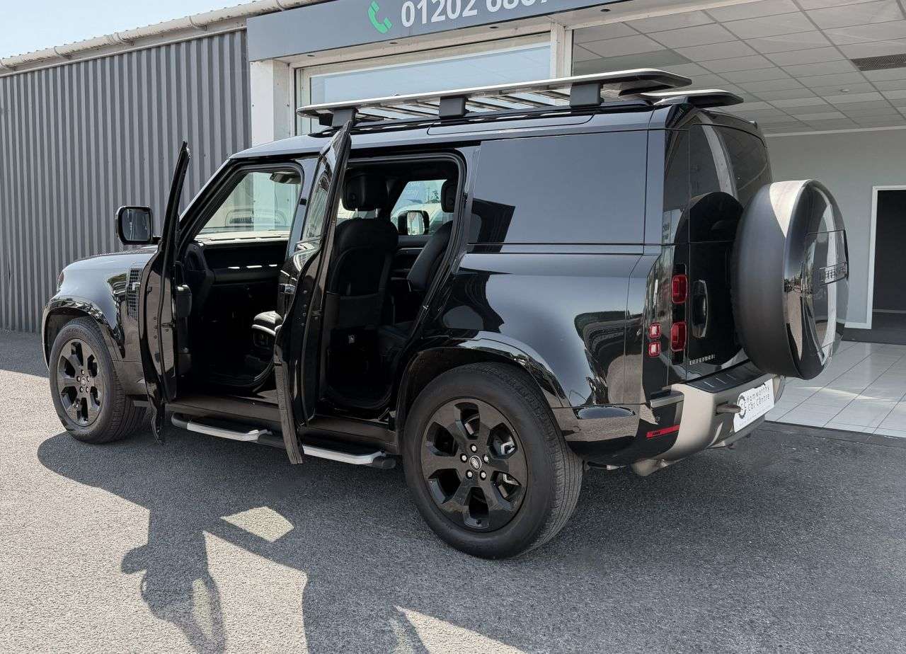 2023 LAND ROVER DEFENDER 110 2023 LAND ROVER DEFENDER 110