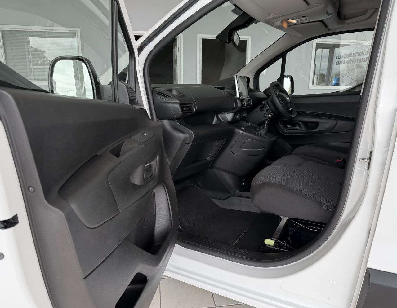 2023 PEUGEOT PARTNER 2023 PEUGEOT PARTNER