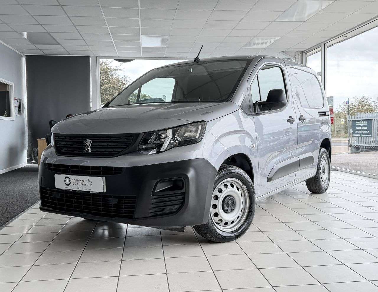 A 2023 PEUGEOT PARTNER 1.5 BlueHDi 1000 Professional Premium+ Standard Manual SWB Euro 6 (100 bhp) A 2023 PEUGEOT PARTNER 1.5 BlueHDi 1000 Professional Premium+ Standard Manual SWB Euro 6 (100 bhp)