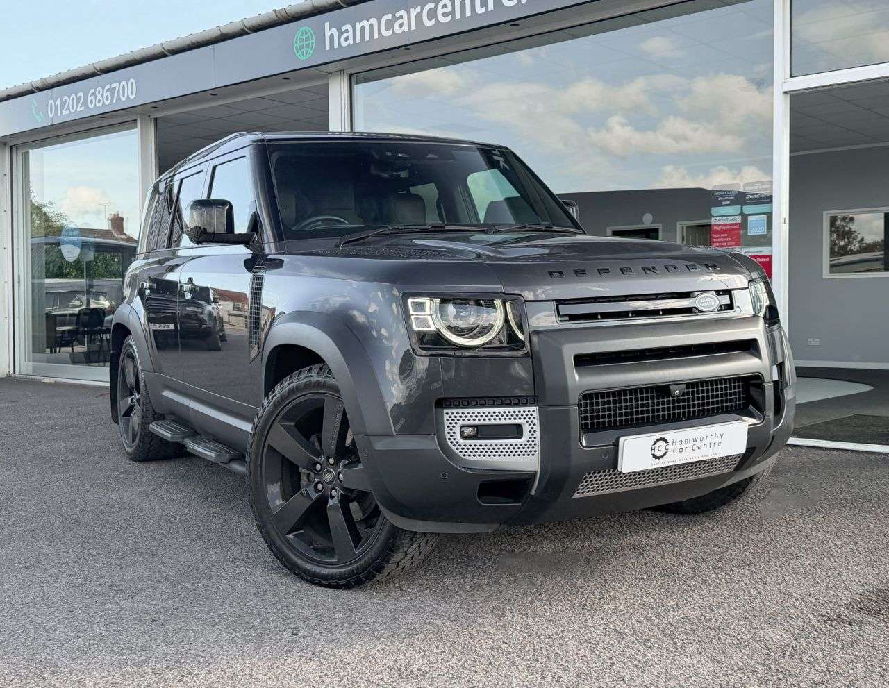 A 2023 LAND ROVER DEFENDER 110 3.0 D250 MHEV HSE Hard Top ** 8 Seater Commercial ** HEAT/COOL SEATS+TWIN S A 2023 LAND ROVER DEFENDER 110 3.0 D250 MHEV HSE Hard Top ** 8 Seater Commercial ** HEAT/COOL SEATS+TWIN S