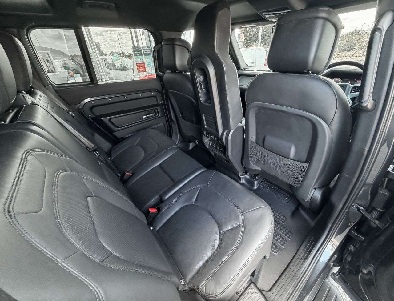 2023 LAND ROVER DEFENDER 110 2023 LAND ROVER DEFENDER 110