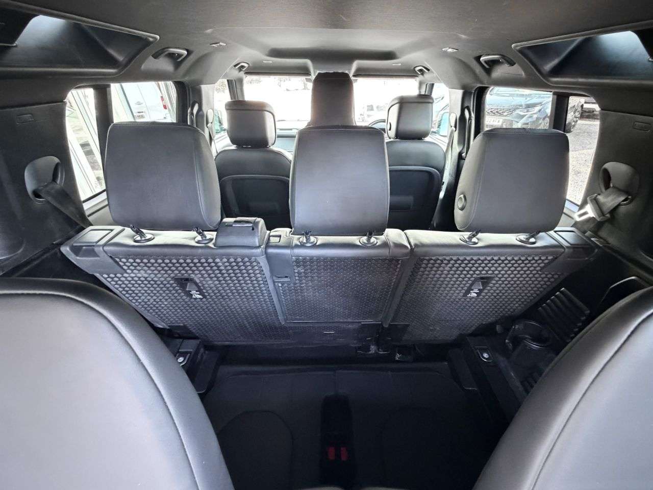 A 2023 LAND ROVER DEFENDER 110 3.0 D250 MHEV HSE Hard Top ** 8 Seater Commercial ** HEAT/COOL SEATS+TWIN S A 2023 LAND ROVER DEFENDER 110 3.0 D250 MHEV HSE Hard Top ** 8 Seater Commercial ** HEAT/COOL SEATS+TWIN S