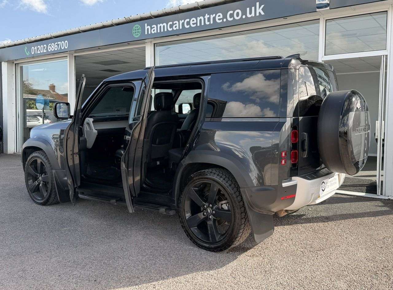 2023 LAND ROVER DEFENDER 110 2023 LAND ROVER DEFENDER 110