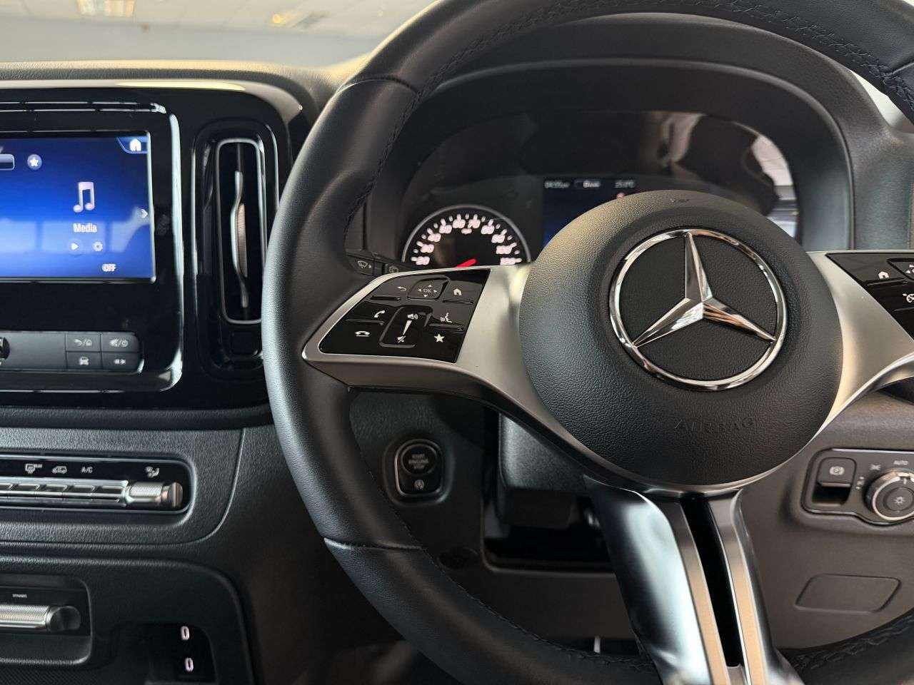 2025 MERCEDES-BENZ VITO 2025 MERCEDES-BENZ VITO