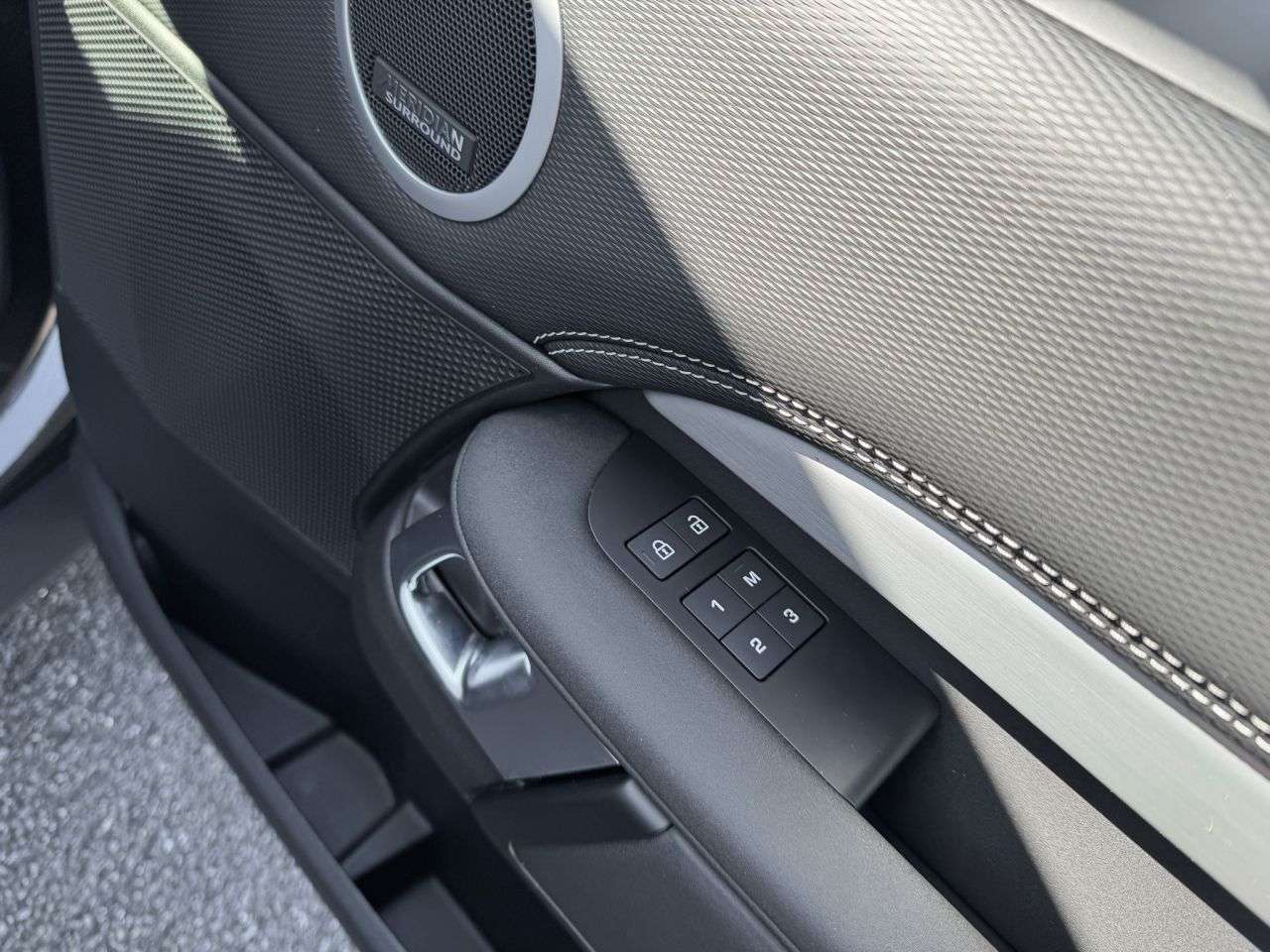 2025 LAND ROVER DISCOVERY 2025 LAND ROVER DISCOVERY