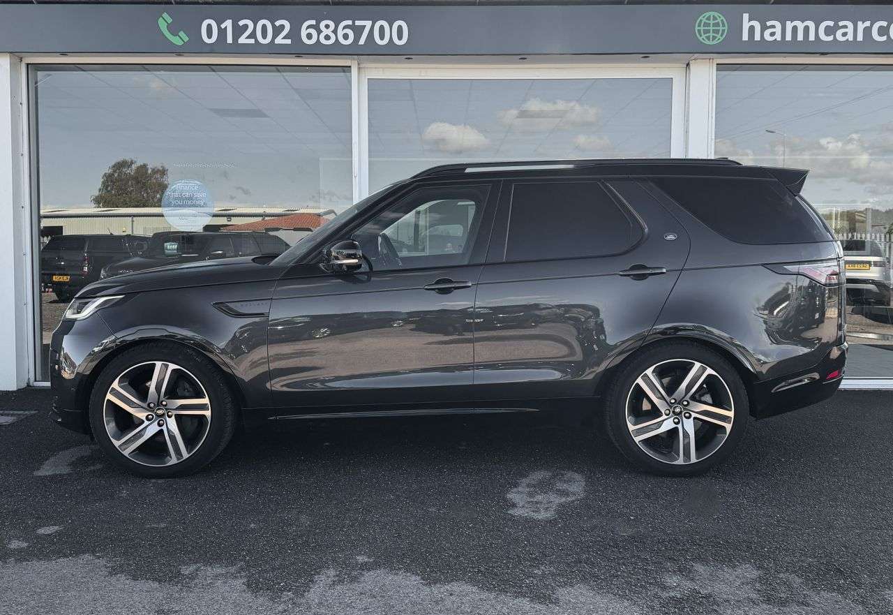 A 2025 LAND ROVER DISCOVERY 3.0 D350 MHEV Dynamic HSE 5 SEATS SUV 5dr Diesel Auto (350 ps) LR WARRANTY+ A 2025 LAND ROVER DISCOVERY 3.0 D350 MHEV Dynamic HSE 5 SEATS SUV 5dr Diesel Auto (350 ps) LR WARRANTY+