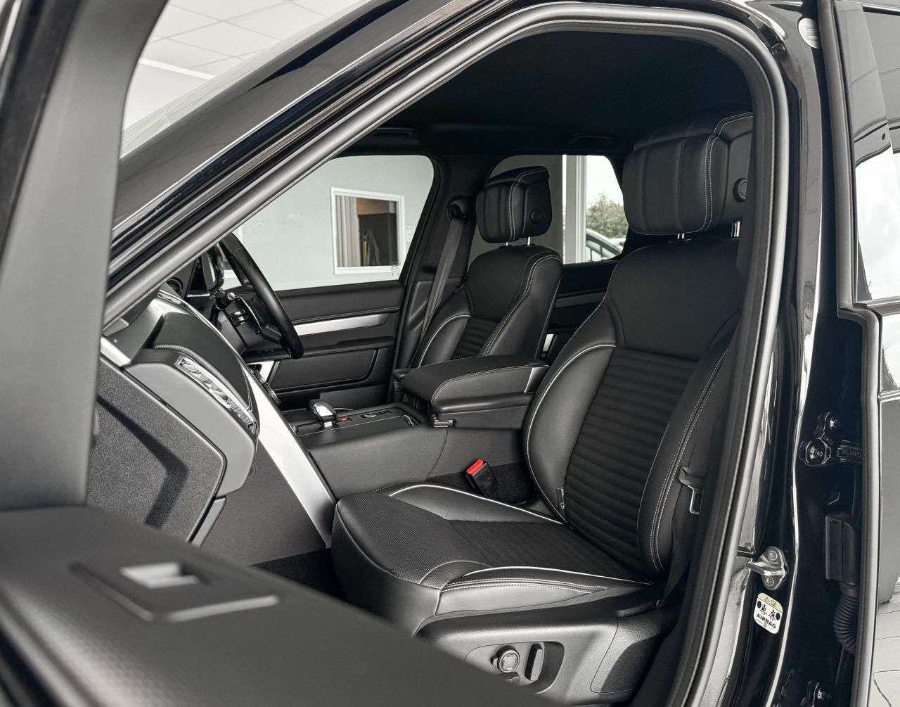 2026 LAND ROVER DISCOVERY 2026 LAND ROVER DISCOVERY